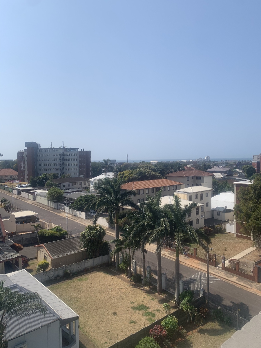 To Let 3 Bedroom Property for Rent in Essenwood KwaZulu-Natal