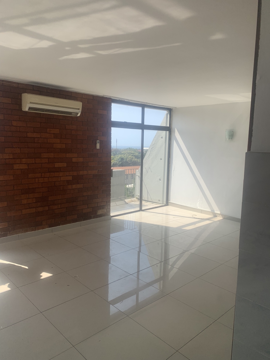 To Let 3 Bedroom Property for Rent in Essenwood KwaZulu-Natal