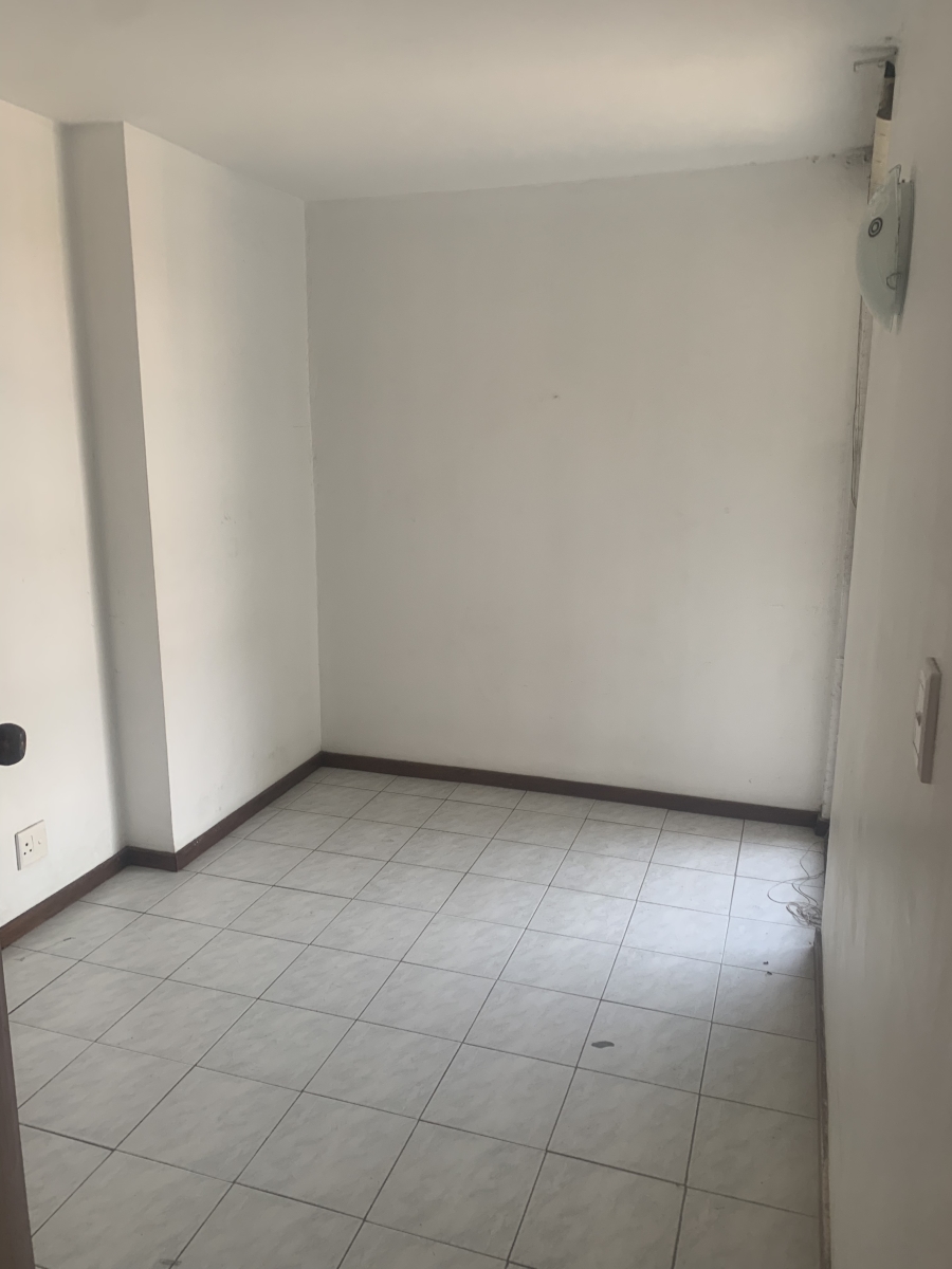 To Let 3 Bedroom Property for Rent in Essenwood KwaZulu-Natal