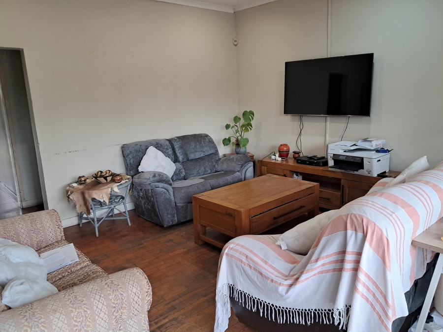 6 Bedroom Property for Sale in Scottsville KwaZulu-Natal