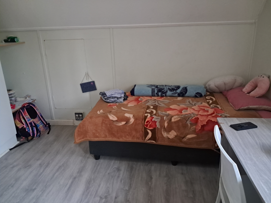 6 Bedroom Property for Sale in Scottsville KwaZulu-Natal