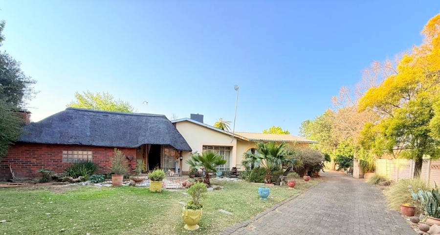 4 Bedroom Property for Sale in Barry Hertzog Park KwaZulu-Natal