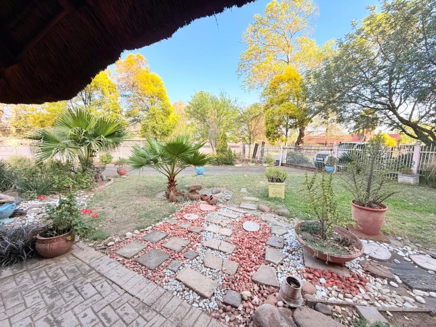 4 Bedroom Property for Sale in Barry Hertzog Park KwaZulu-Natal