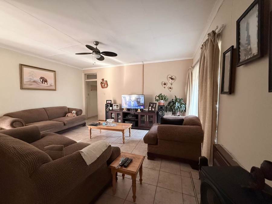 4 Bedroom Property for Sale in Barry Hertzog Park KwaZulu-Natal
