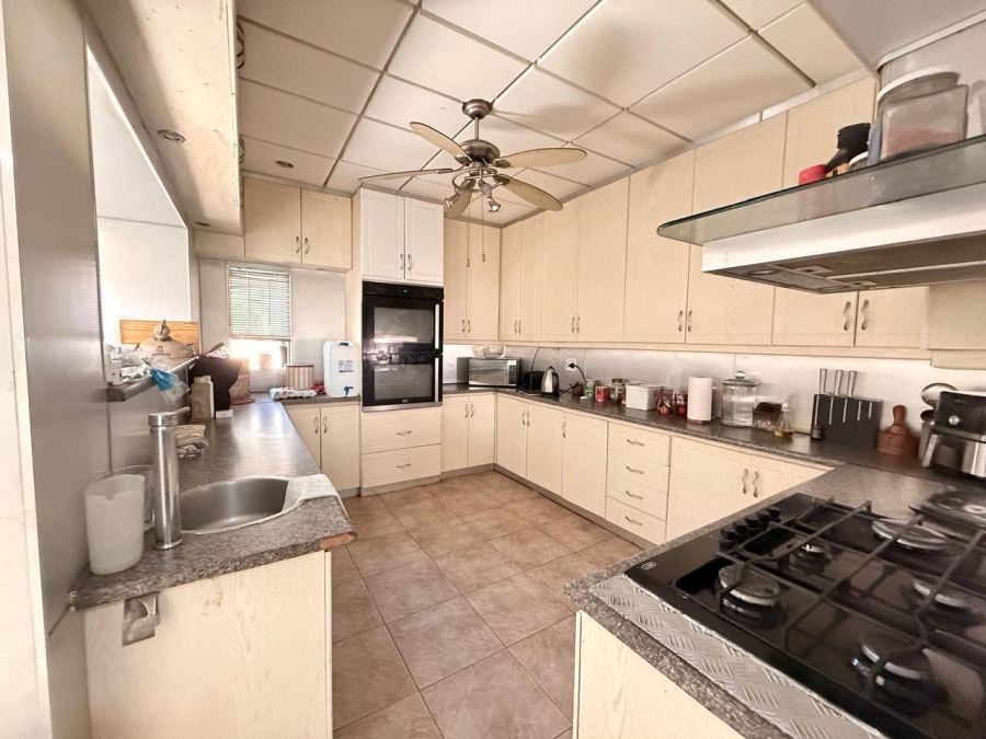 4 Bedroom Property for Sale in Barry Hertzog Park KwaZulu-Natal
