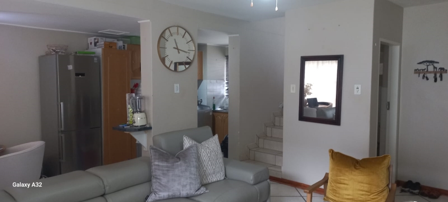 2 Bedroom Property for Sale in Meer En See KwaZulu-Natal
