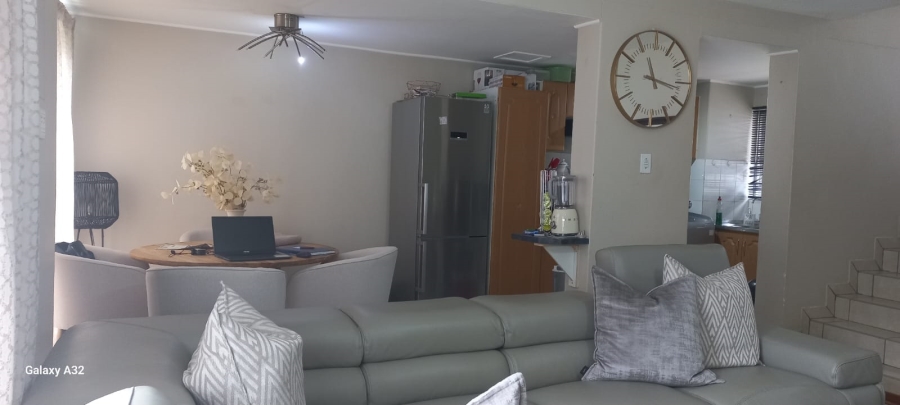 2 Bedroom Property for Sale in Meer En See KwaZulu-Natal