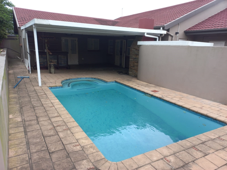 To Let 4 Bedroom Property for Rent in Meer En See KwaZulu-Natal