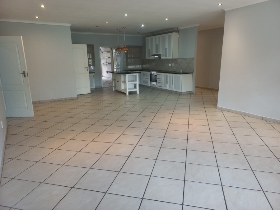 To Let 4 Bedroom Property for Rent in Meer En See KwaZulu-Natal