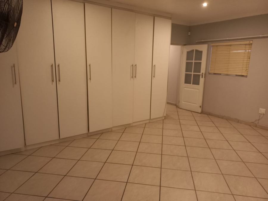 To Let 4 Bedroom Property for Rent in Meer En See KwaZulu-Natal