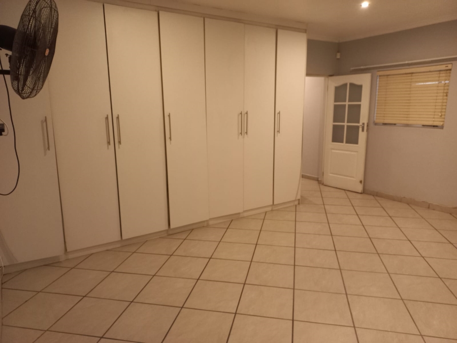 To Let 4 Bedroom Property for Rent in Meer En See KwaZulu-Natal
