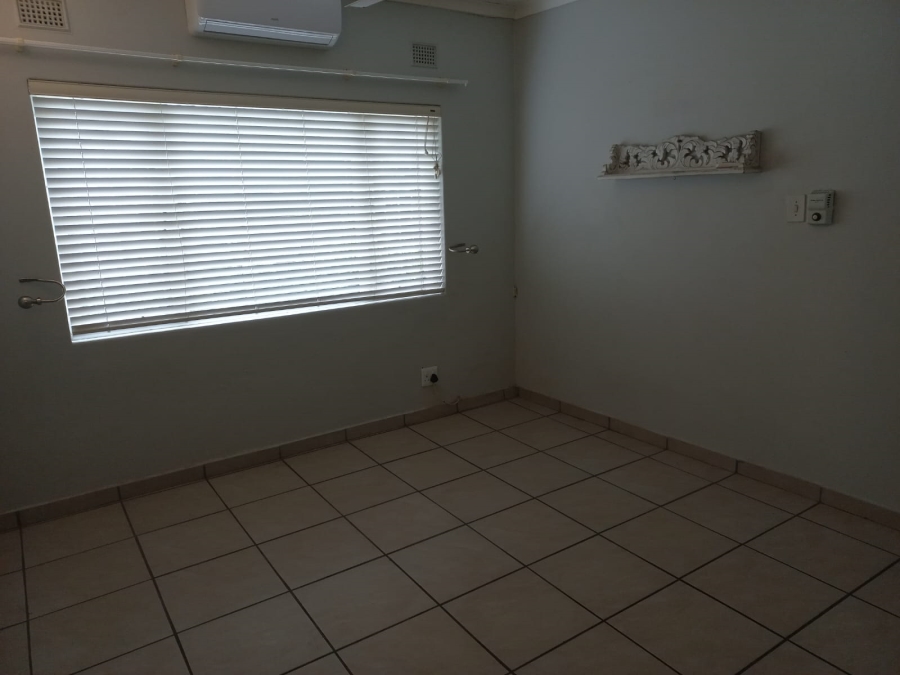 To Let 4 Bedroom Property for Rent in Meer En See KwaZulu-Natal