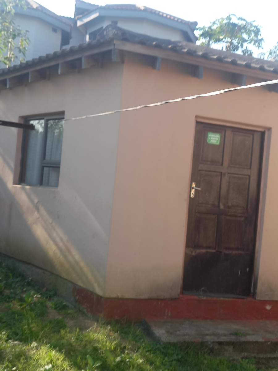 2 Bedroom Property for Sale in Lovu KwaZulu-Natal