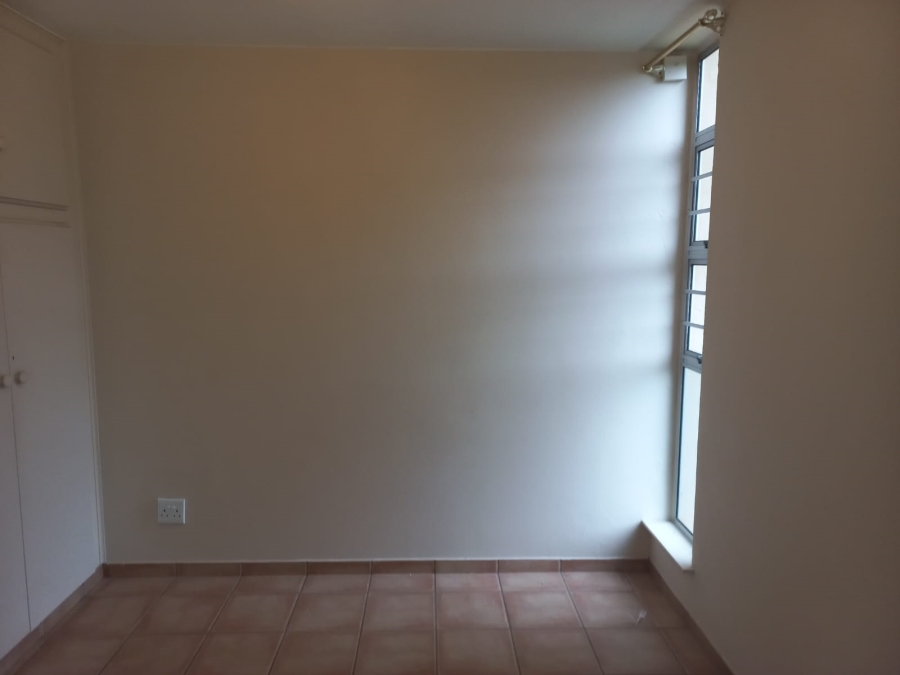To Let 1 Bedroom Property for Rent in Bluff KwaZulu-Natal