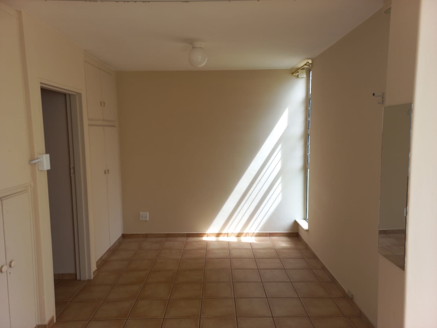 To Let 1 Bedroom Property for Rent in Bluff KwaZulu-Natal