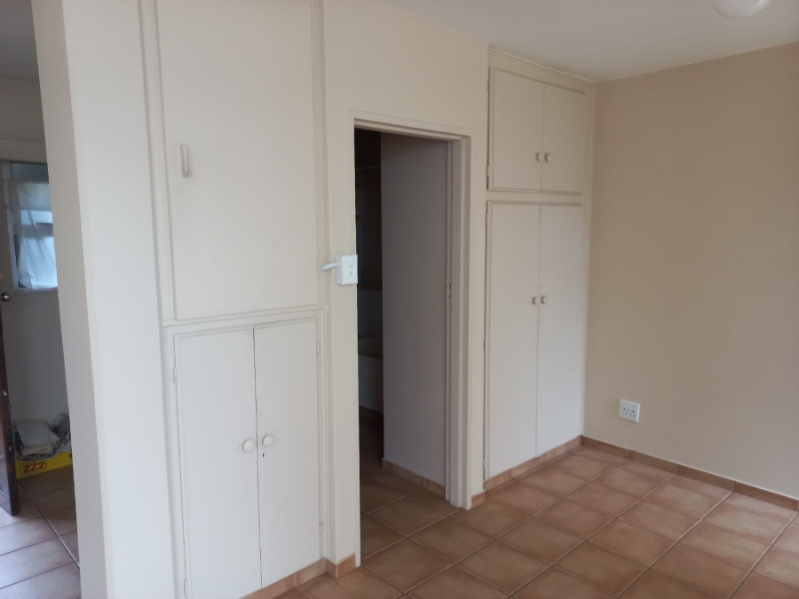 To Let 1 Bedroom Property for Rent in Bluff KwaZulu-Natal