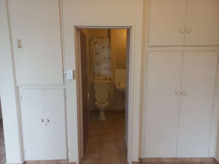 To Let 1 Bedroom Property for Rent in Bluff KwaZulu-Natal
