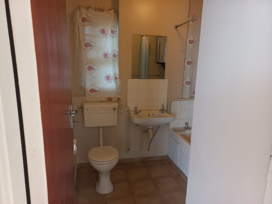 To Let 1 Bedroom Property for Rent in Bluff KwaZulu-Natal