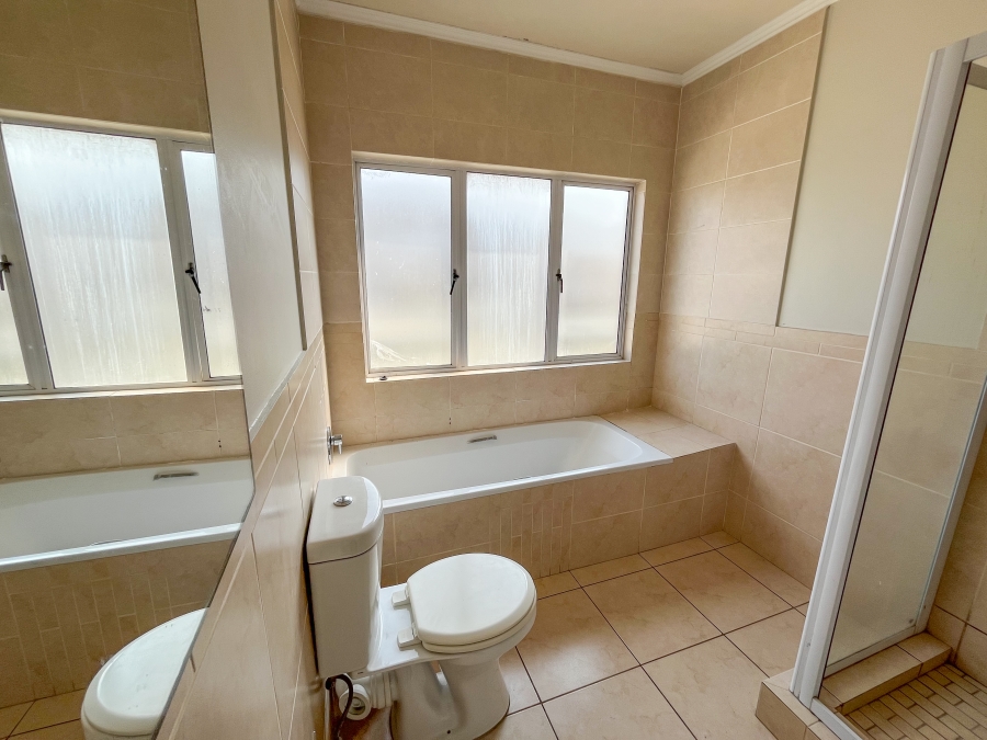 To Let 2 Bedroom Property for Rent in Manor Estates KwaZulu-Natal