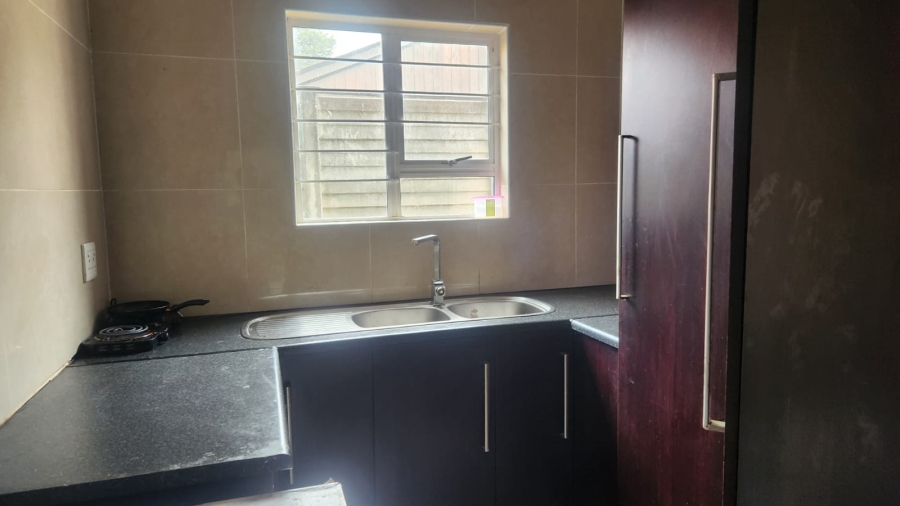 6 Bedroom Property for Sale in Umtentweni KwaZulu-Natal