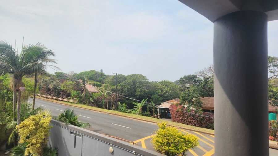 6 Bedroom Property for Sale in Umtentweni KwaZulu-Natal