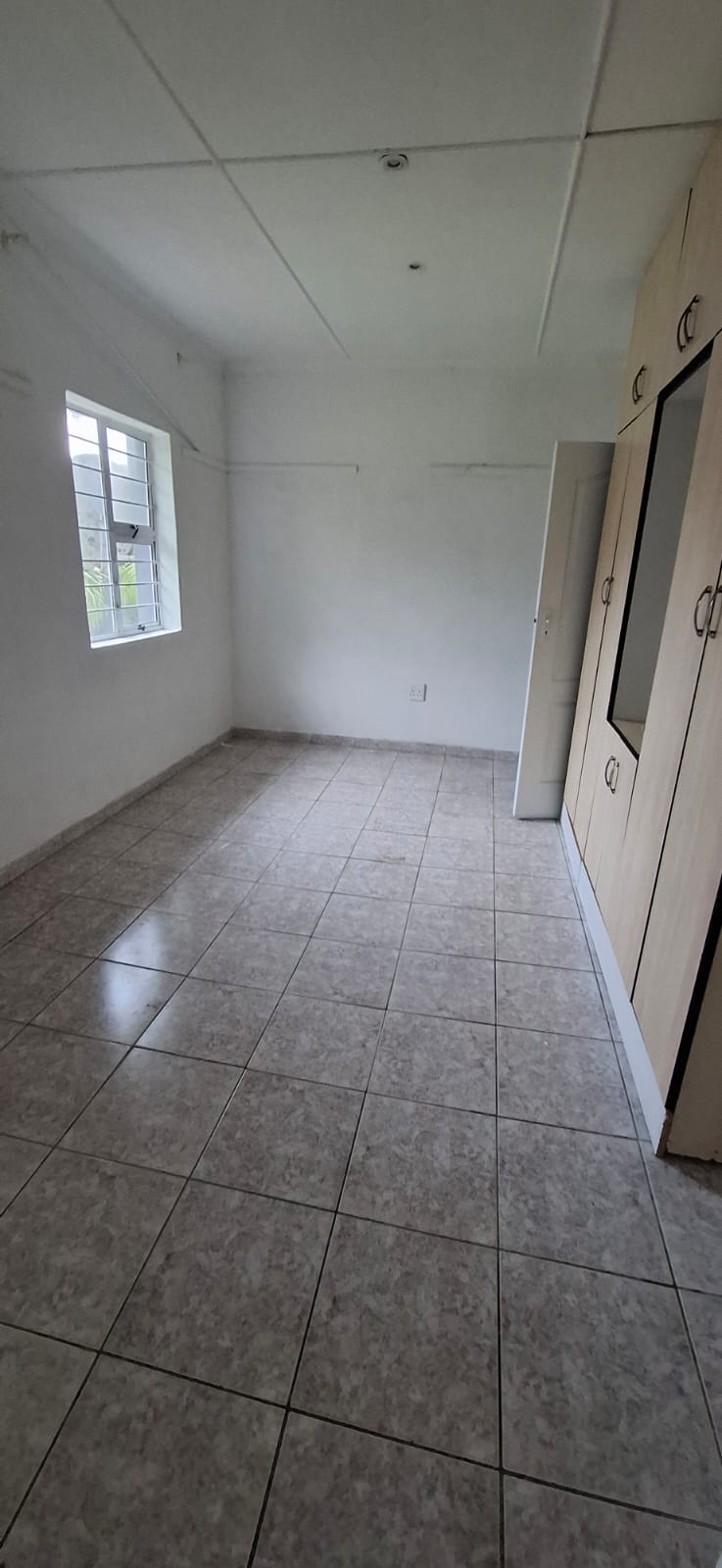 6 Bedroom Property for Sale in Umtentweni KwaZulu-Natal