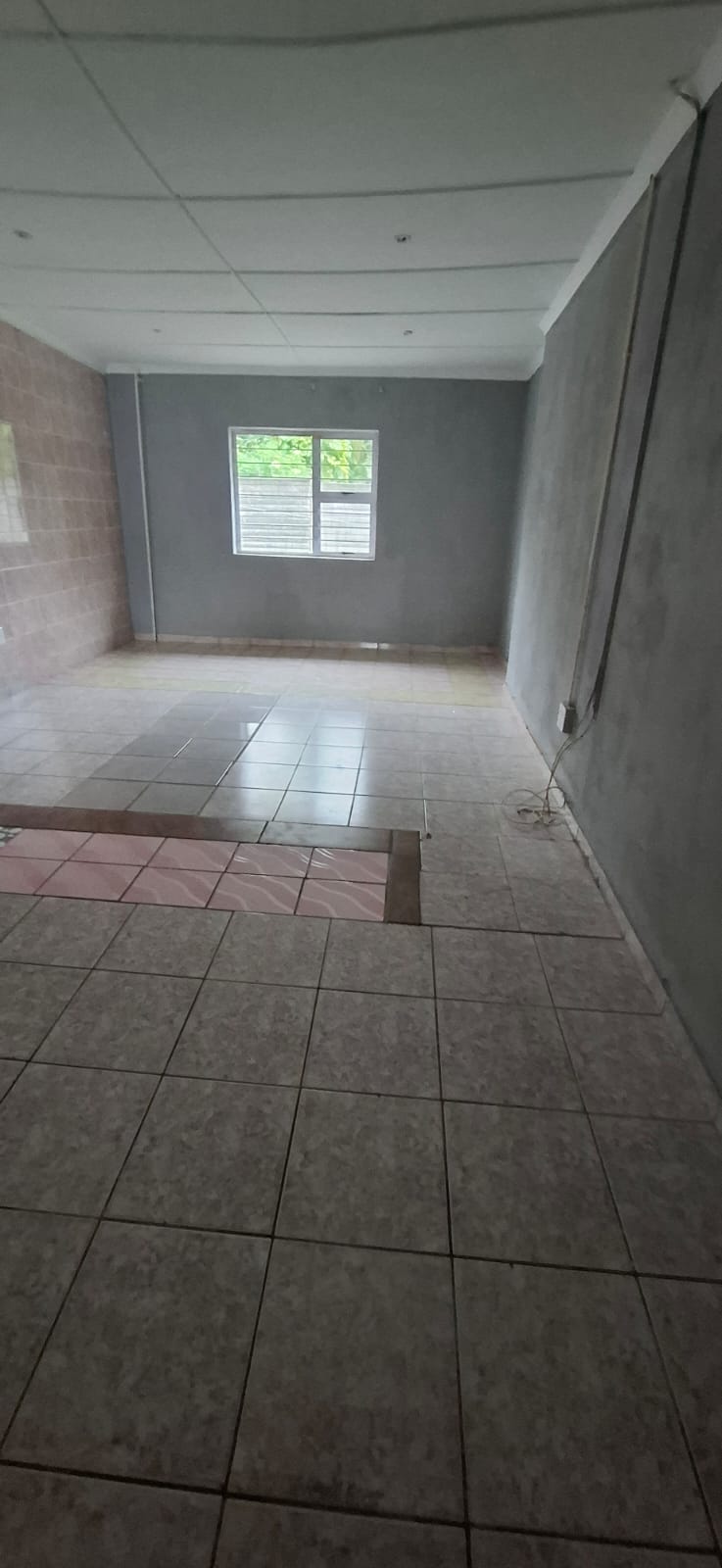 6 Bedroom Property for Sale in Umtentweni KwaZulu-Natal