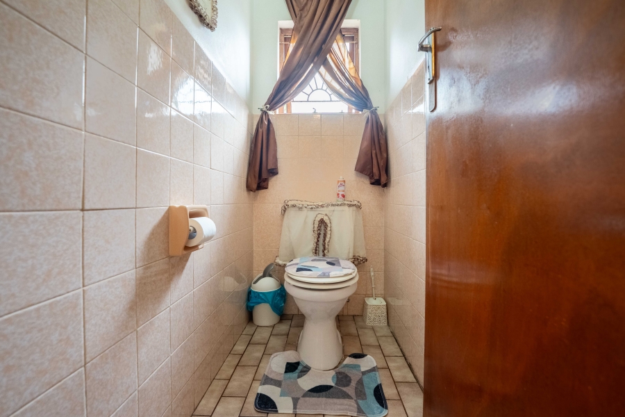 4 Bedroom Property for Sale in Illovo Beach KwaZulu-Natal