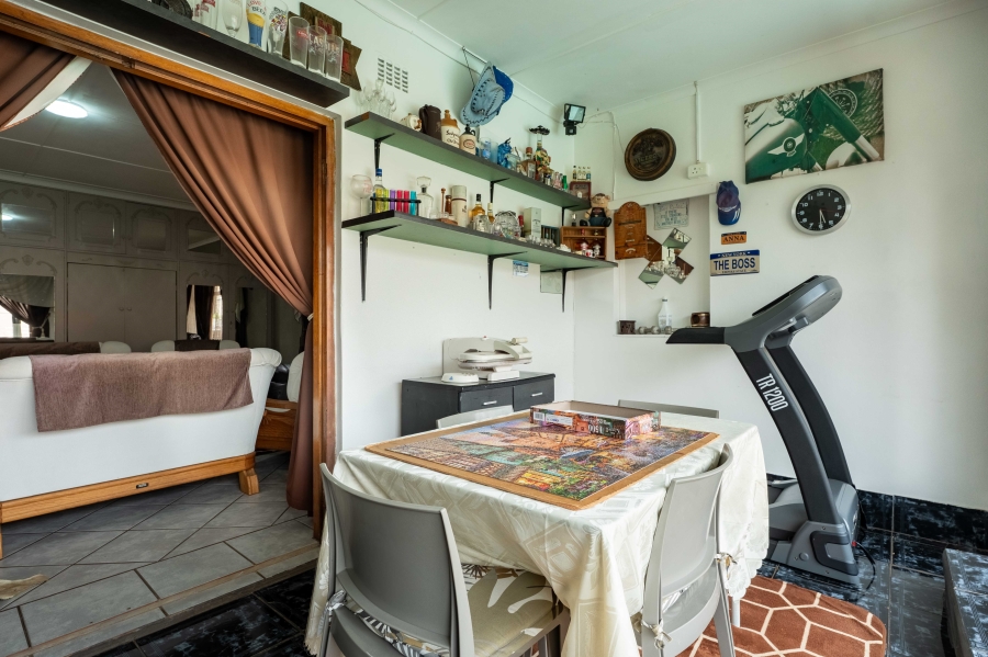 4 Bedroom Property for Sale in Illovo Beach KwaZulu-Natal