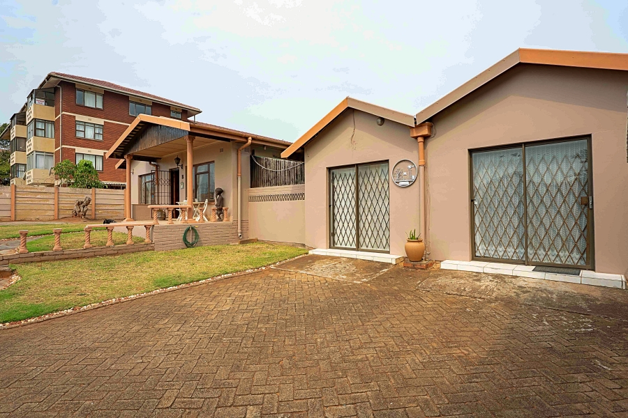 4 Bedroom Property for Sale in Illovo Beach KwaZulu-Natal
