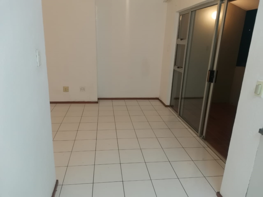 To Let 1 Bedroom Property for Rent in Bluff KwaZulu-Natal