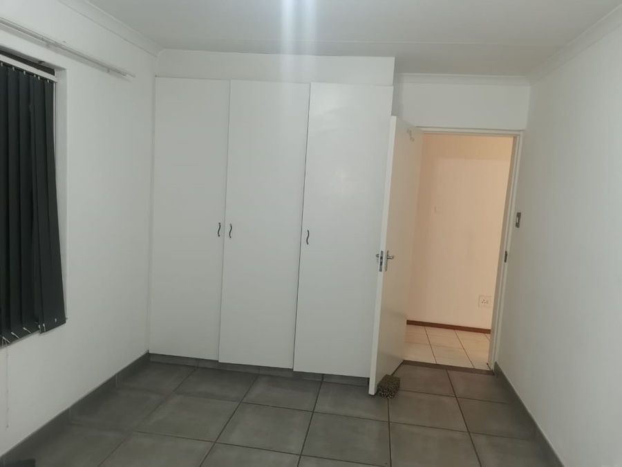 To Let 1 Bedroom Property for Rent in Bluff KwaZulu-Natal