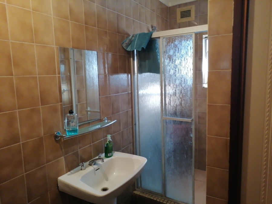 6 Bedroom Property for Sale in Westville Central KwaZulu-Natal