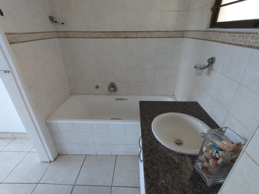 2 Bedroom Property for Sale in South Beach KwaZulu-Natal