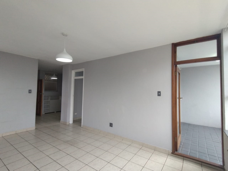 To Let 1 Bedroom Property for Rent in Essenwood KwaZulu-Natal