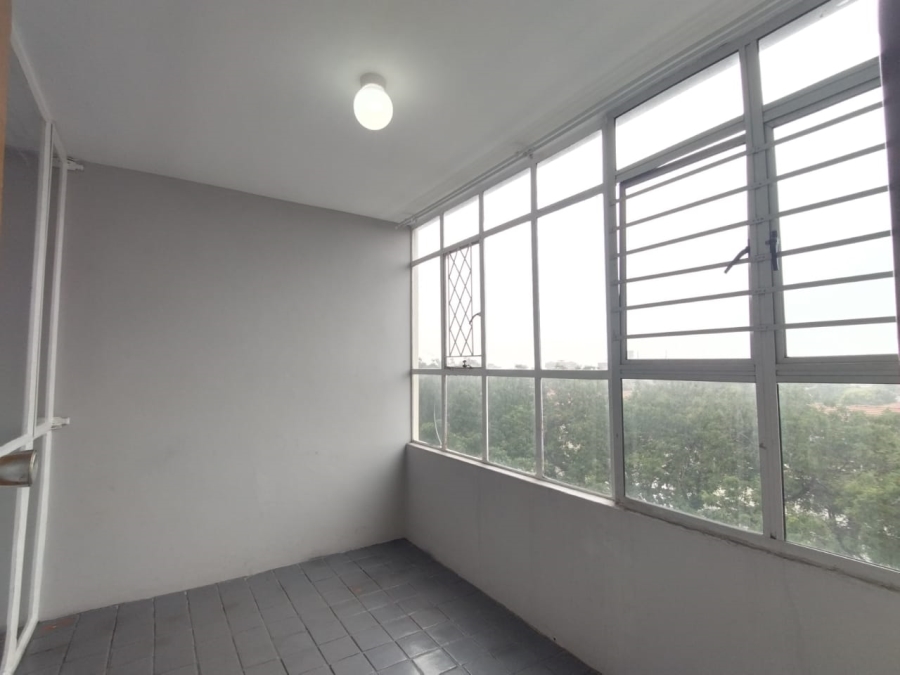 To Let 1 Bedroom Property for Rent in Essenwood KwaZulu-Natal