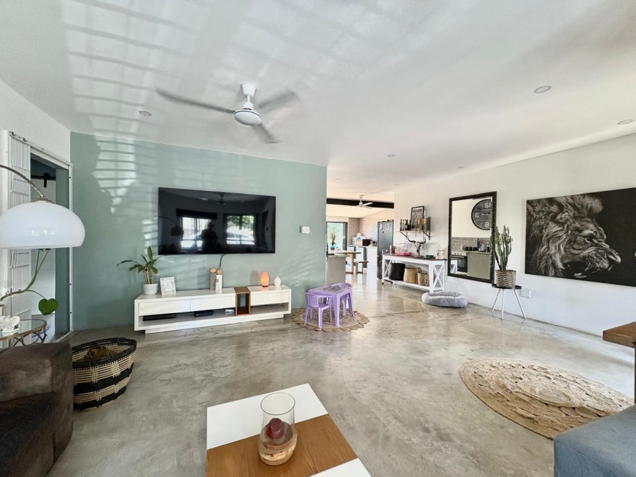 To Let 3 Bedroom Property for Rent in Sheffield Beach KwaZulu-Natal