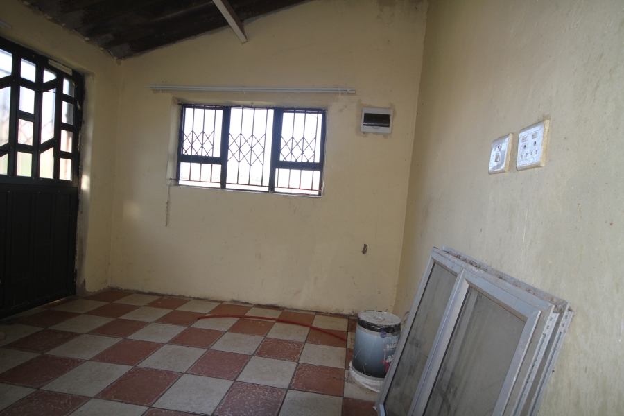 2 Bedroom Property for Sale in Lovu KwaZulu-Natal