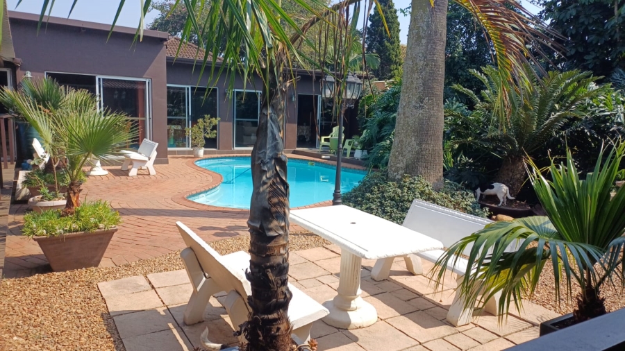 12 Bedroom Property for Sale in Hayfields KwaZulu-Natal