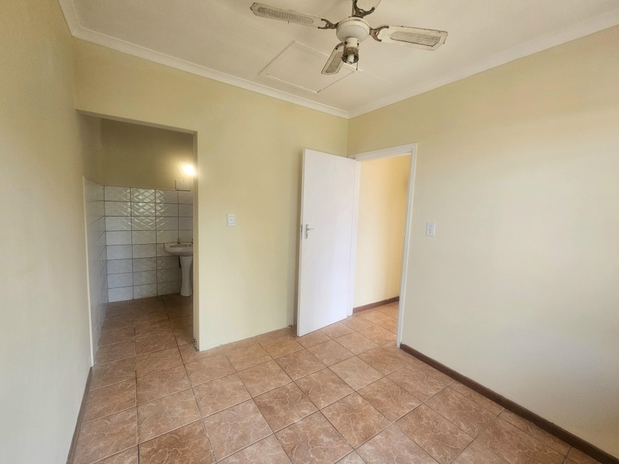 To Let 1 Bedroom Property for Rent in Woodlands KwaZulu-Natal