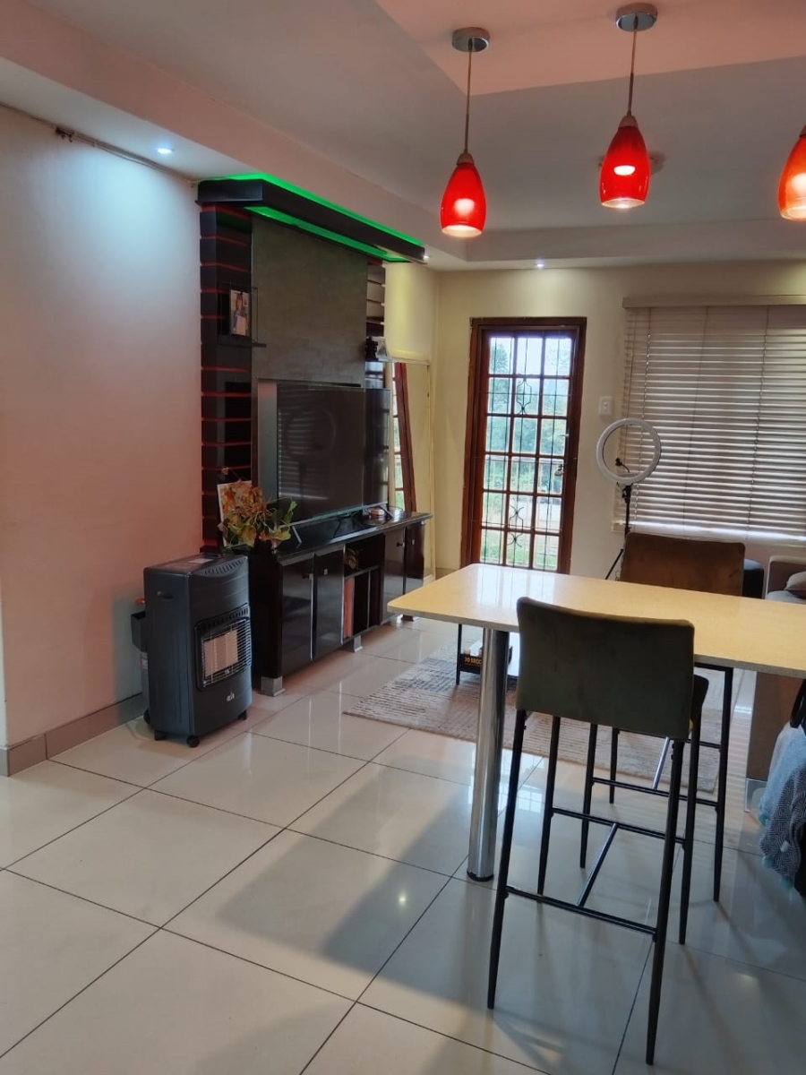 To Let 2 Bedroom Property for Rent in Clarendon KwaZulu-Natal