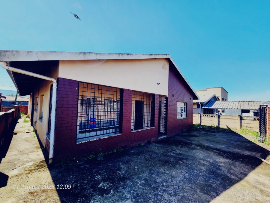 4 Bedroom Property for Sale in Raisethorpe KwaZulu-Natal
