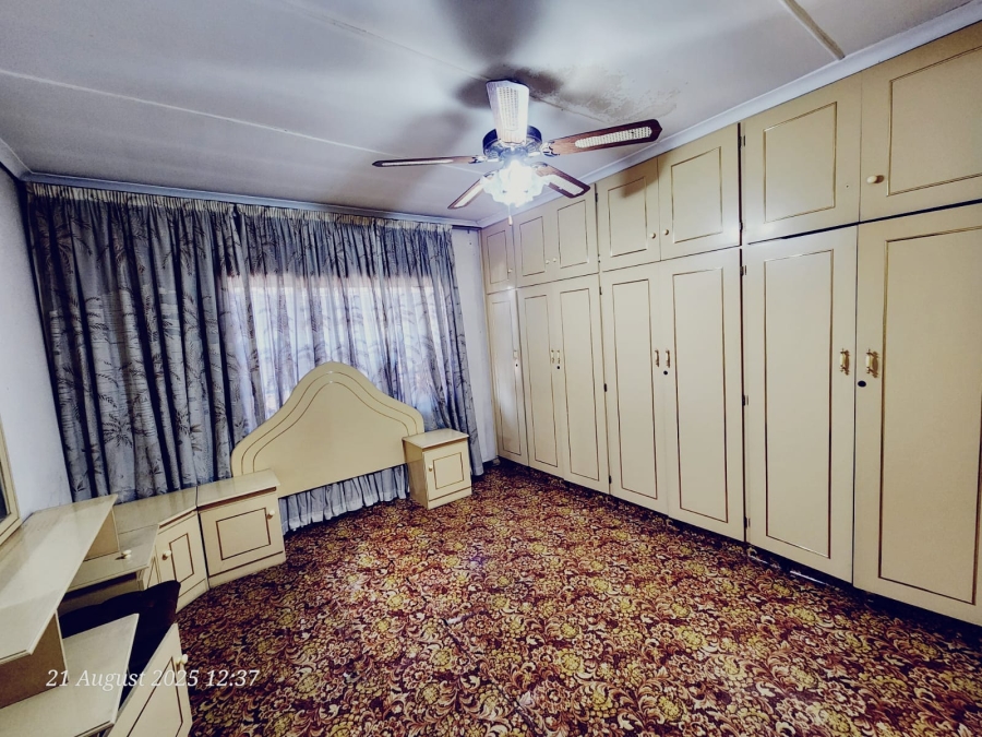 4 Bedroom Property for Sale in Raisethorpe KwaZulu-Natal
