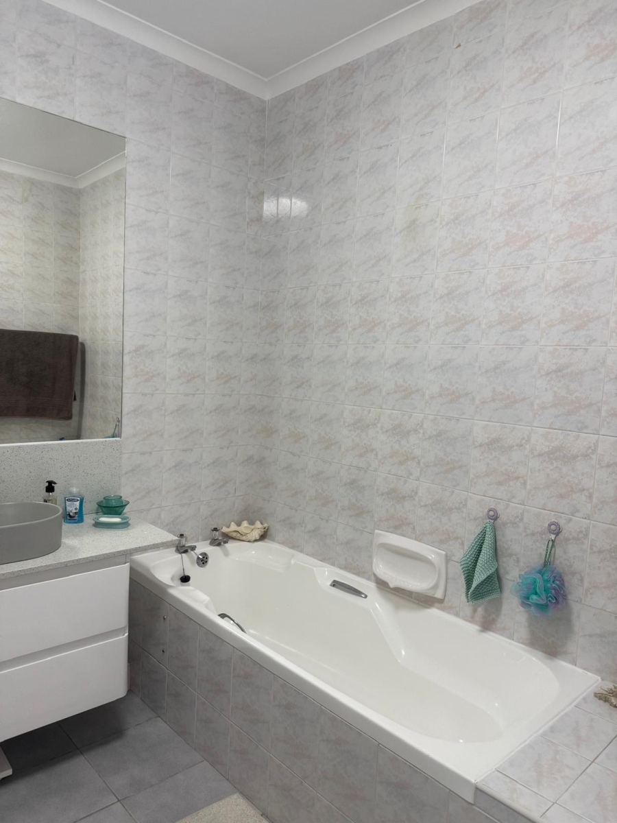 To Let 2 Bedroom Property for Rent in Ballito Central KwaZulu-Natal