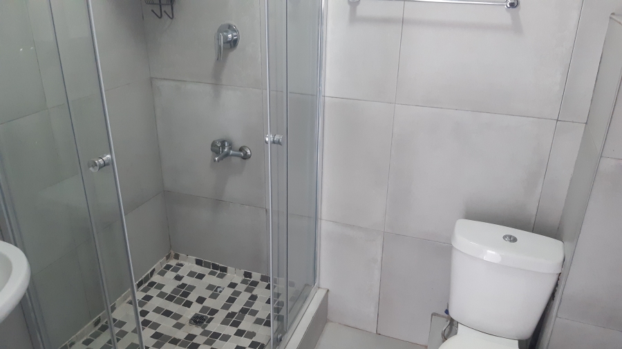 To Let 1 Bedroom Property for Rent in Amanzimtoti KwaZulu-Natal