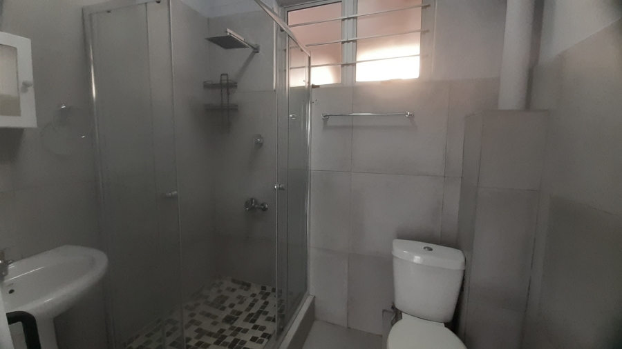 To Let 1 Bedroom Property for Rent in Amanzimtoti KwaZulu-Natal