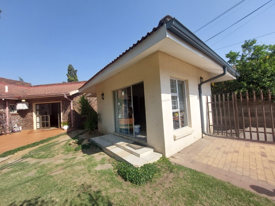 3 Bedroom Property for Sale in Lennoxton KwaZulu-Natal