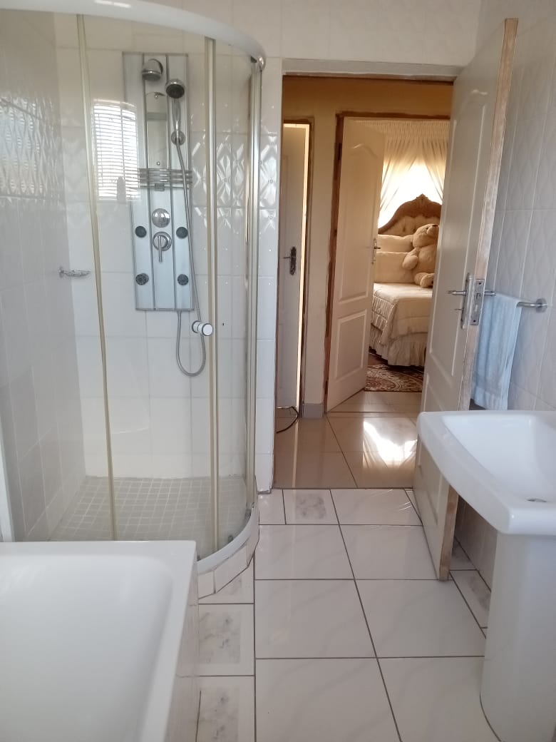 4 Bedroom Property for Sale in Dundee KwaZulu-Natal
