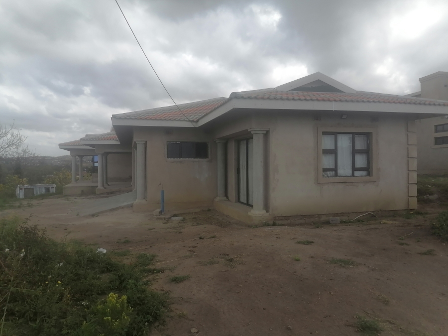 4 Bedroom Property for Sale in Lovu KwaZulu-Natal