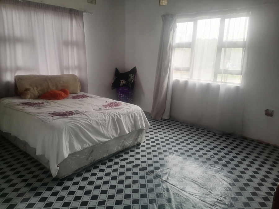 4 Bedroom Property for Sale in Lovu KwaZulu-Natal